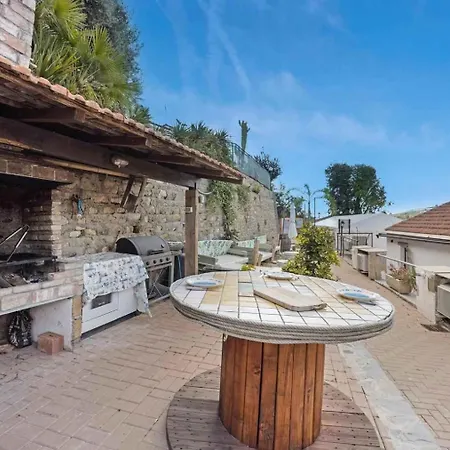 Ferienhaus Homes In 40829 Pompeiana